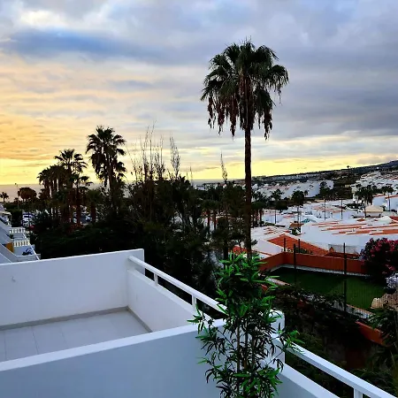 Jacuzzi Suite, Sueno De Pakito Apartment Costa Adeje (Tenerife)